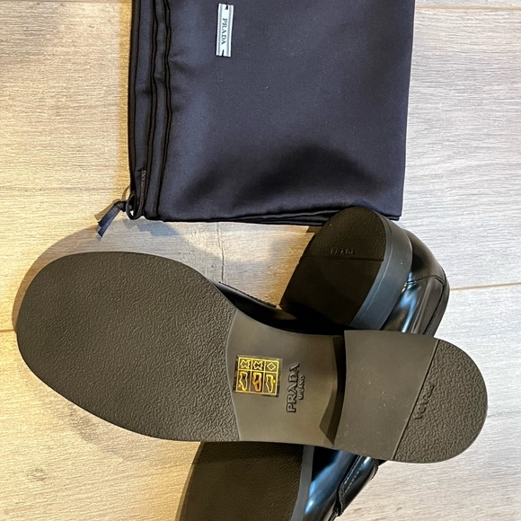 Prada Unlined Brushed Leather Loafer 38 - Picture 3 of 7